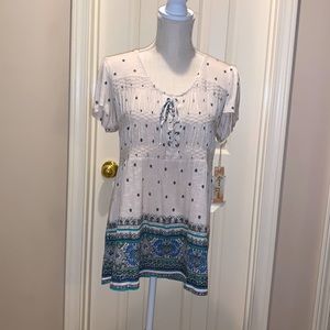 🔥🔥WORLD UNITY  Cute casual Top